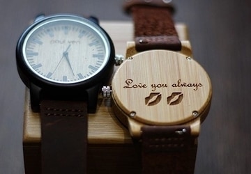wood-watch-engraved